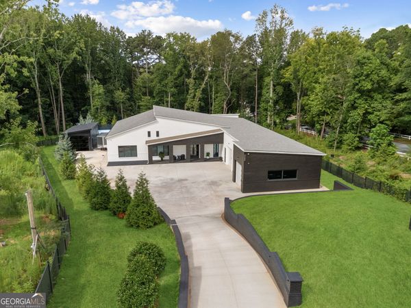 3240 Smithtown Road, Suwanee, GA 30024