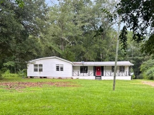 28 Bud Stevens Road, Waynesboro, MS 39367