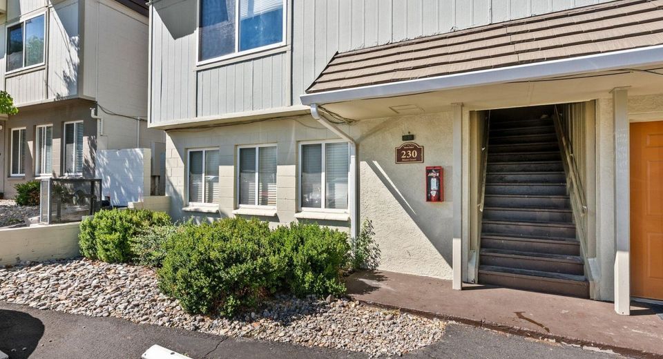 230 Bisset Court, Unit B, Reno, NV 89503 Photo