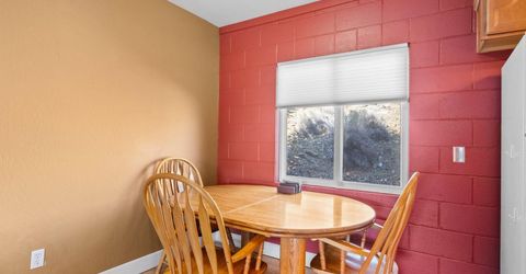 230 Bisset Court, Unit B, Reno, NV 89503 Photo