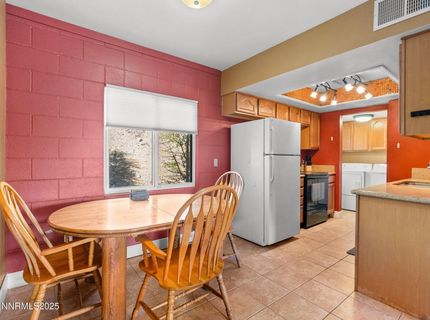 230 Bisset Court, Unit B, Reno, NV 89503 Photo
