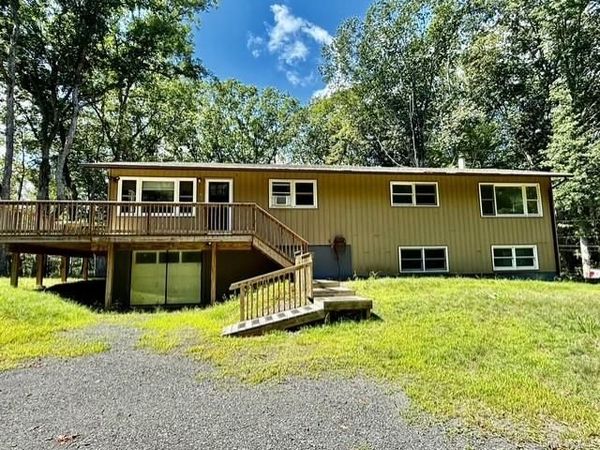 46 Sunset Circle, Bloomingburg, NY 12721