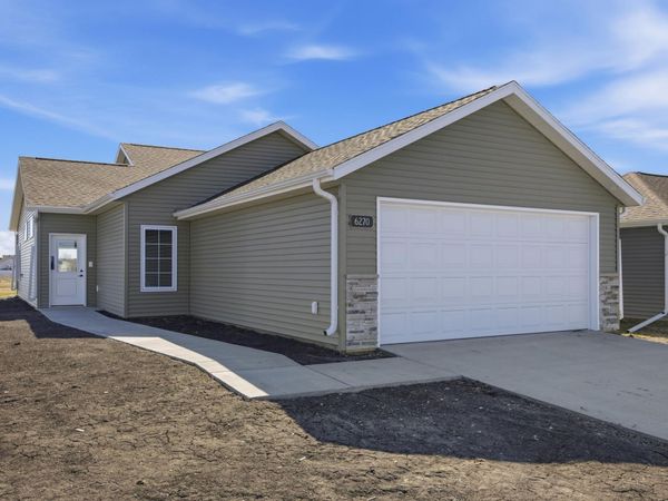 6270 21st Street S, Fargo, ND 58104