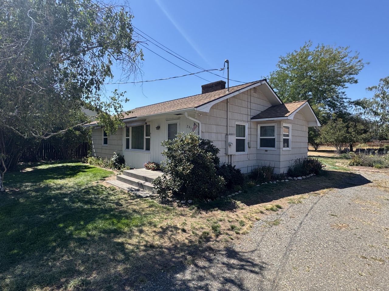 2615 SW 21st Street, Redmond, OR 97756 Main Photo