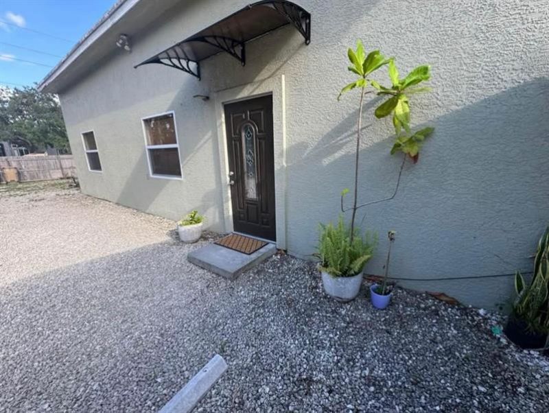 2750 SW 140th Terrace, Davie, FL 33330 Photo