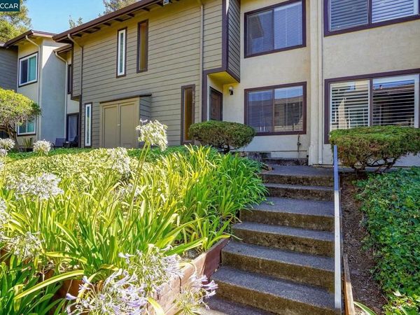 982 982 Juniper Ct, Crockett, CA 94525