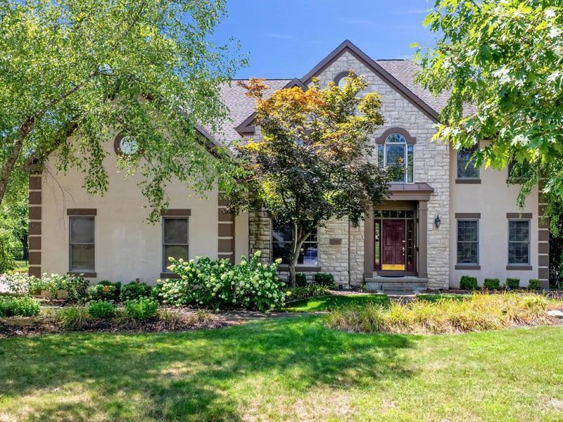 3395 Heritage Oaks Drive, Hilliard, OH 43026 Photo 1