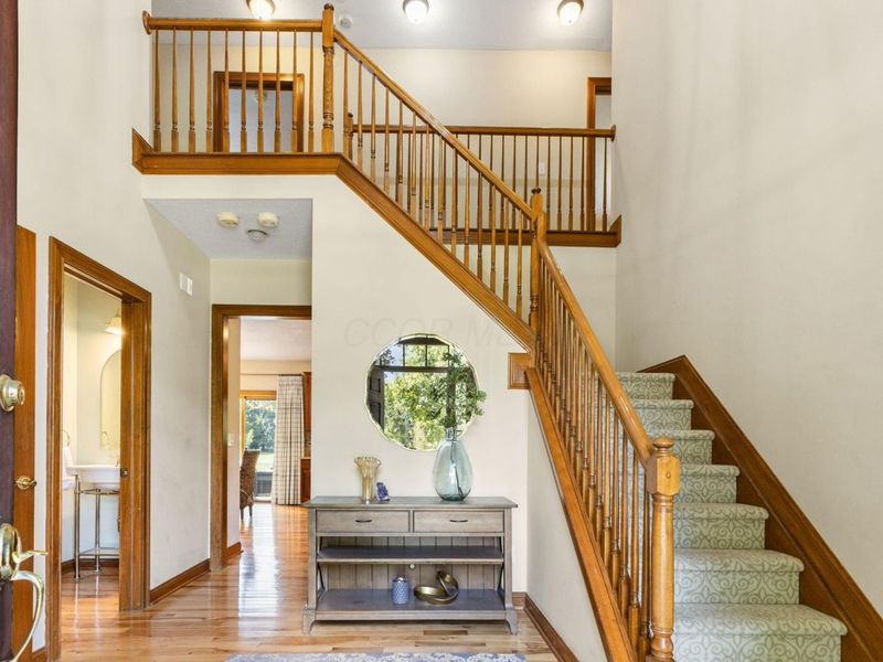 3395 Heritage Oaks Drive, Hilliard, OH 43026 Photo 3