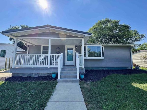 122 Parkview Drive, Westover, WV 26501