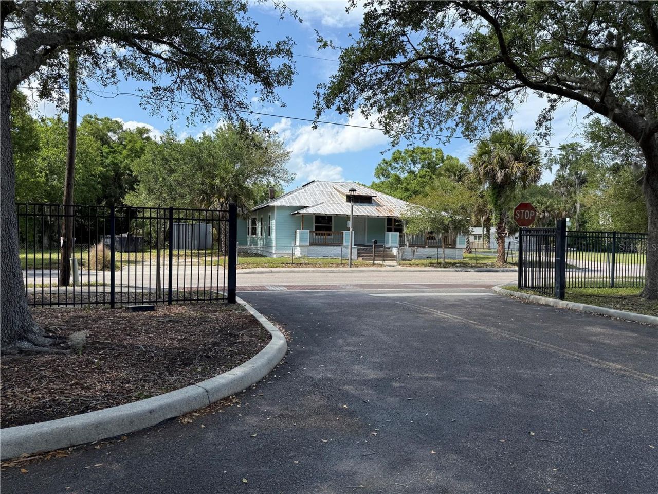 585 Washington Street, New Smyrna Beach, FL 32168 Photo