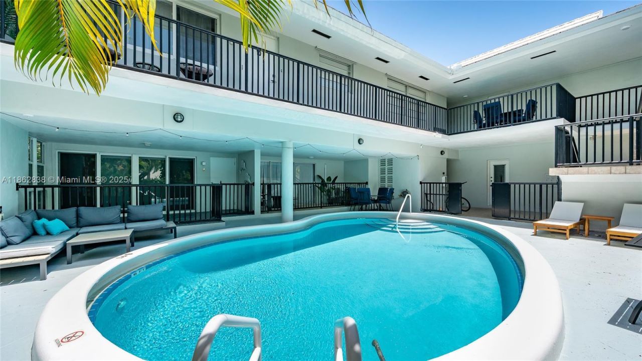 195 Sunrise Dr, Unit 1, Key Biscayne, FL 33149 Photo