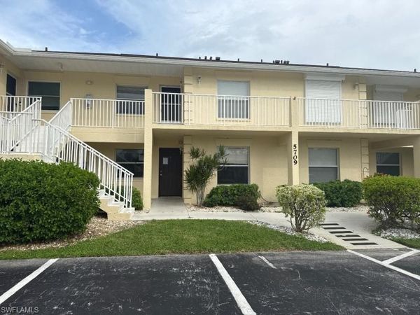 5709 Foxlake DR, Unit Apt 2, NORTH FORT MYERS, FL 33917