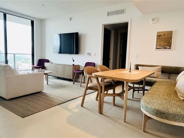 159 NE 6th St, Unit 4605, Miami, FL 33132