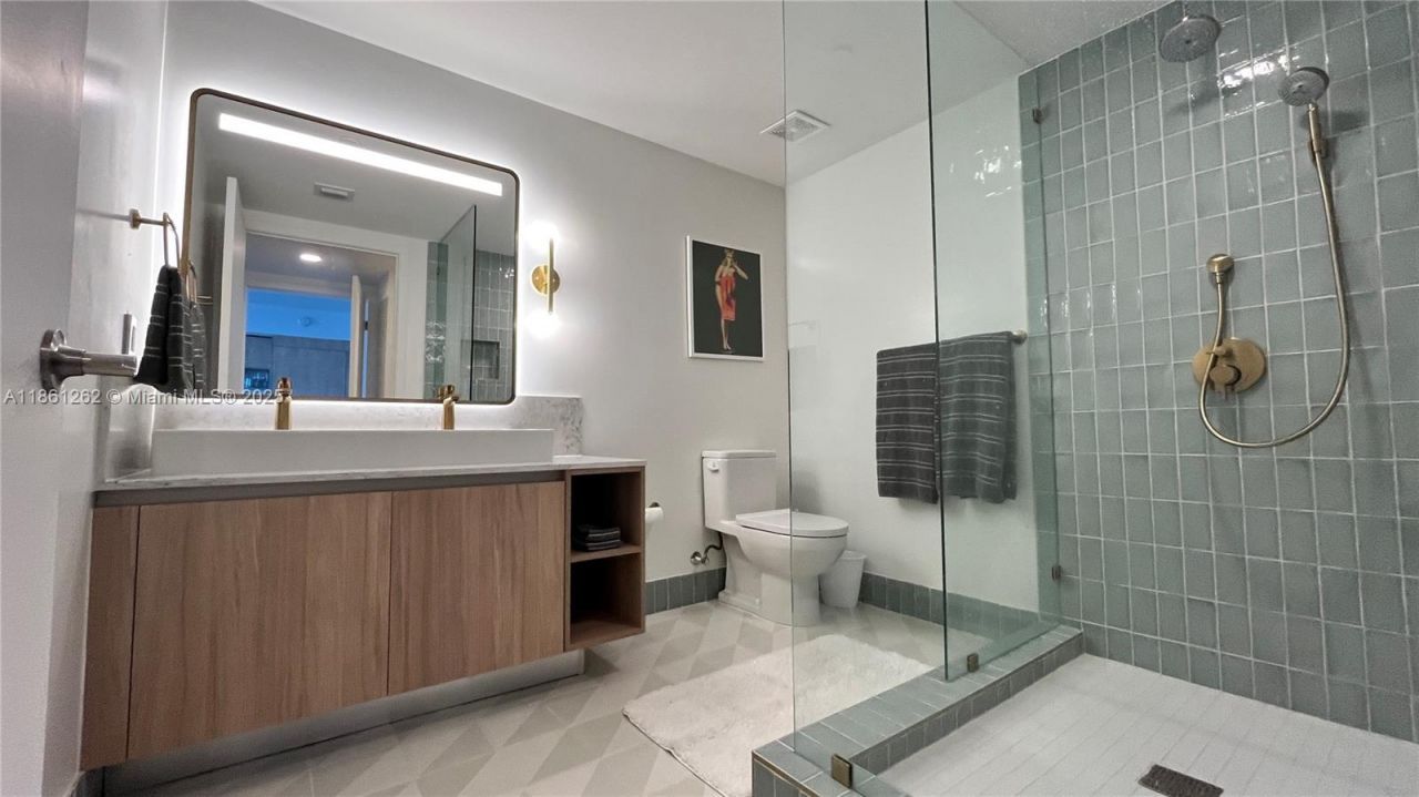 159 NE 6th St, Unit 4605, Miami, FL 33132 Photo