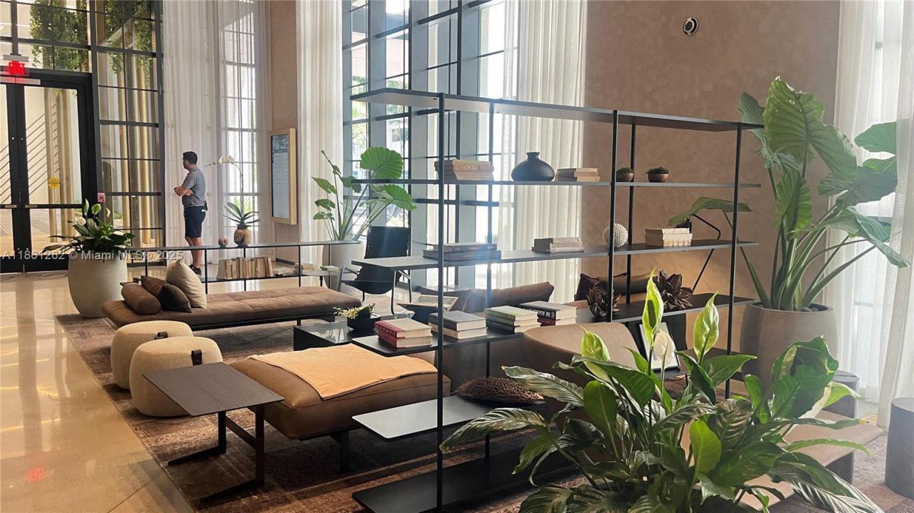 159 NE 6th St, Unit 4605, Miami, FL 33132 Photo