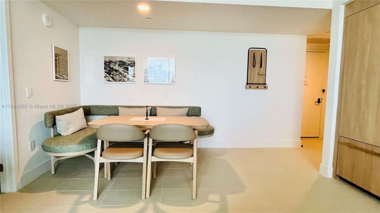 159 NE 6th St, Unit 4605, Miami, FL 33132 Photo