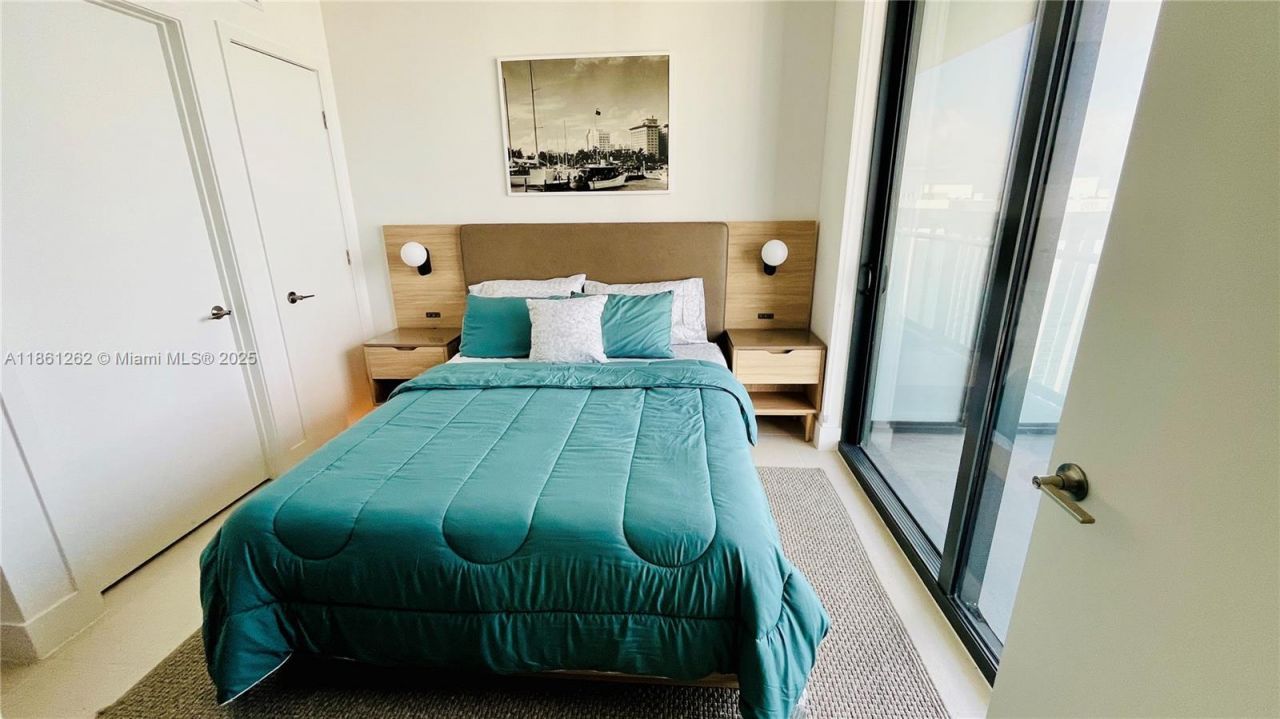 159 NE 6th St, Unit 4605, Miami, FL 33132 Photo