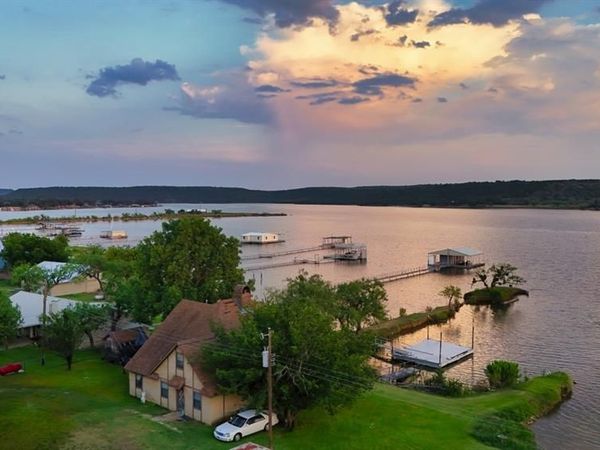 4447 Chapel Road, Graham, TX 76450