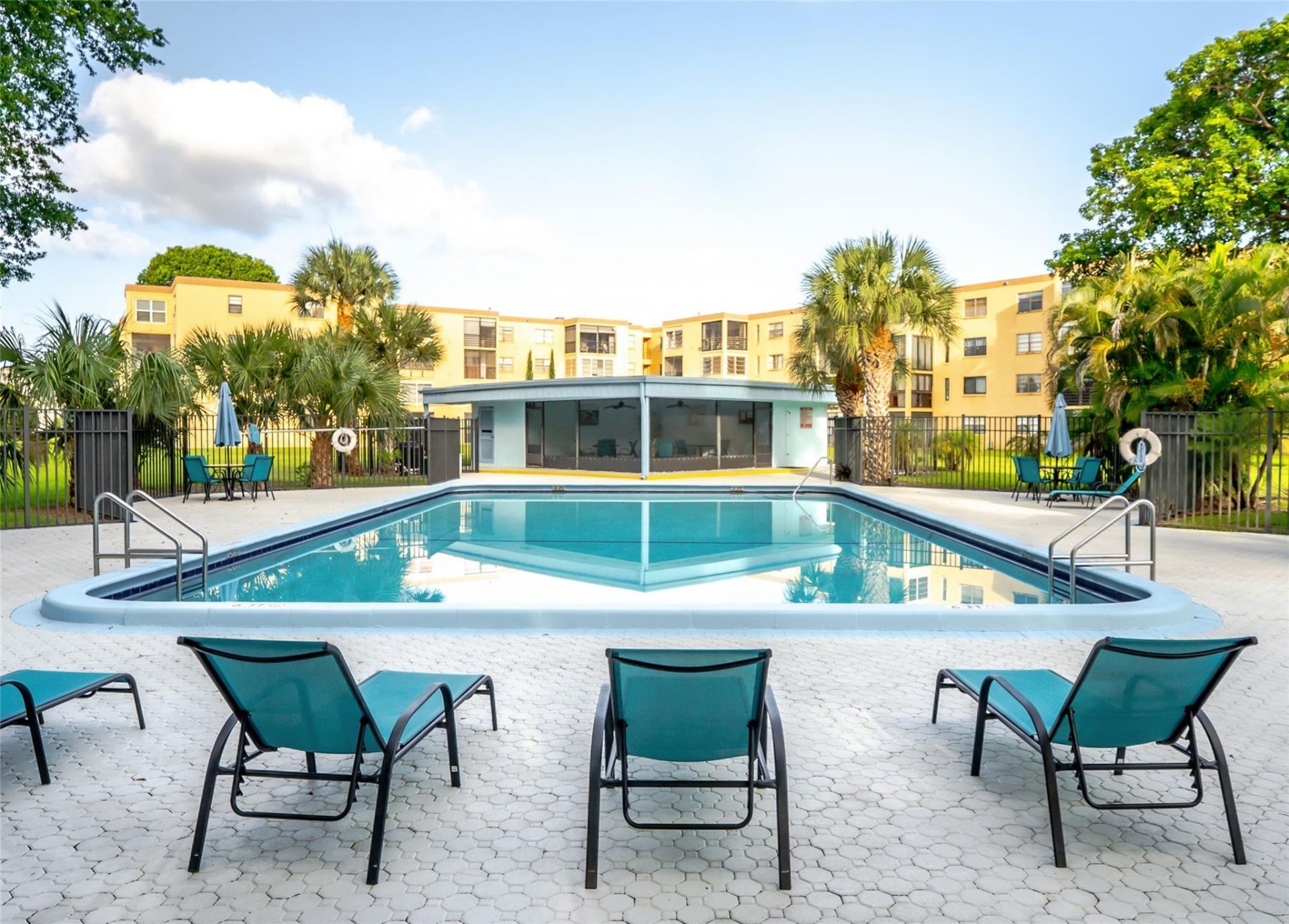 9440 SW 8th Street, Unit 401, Boca Raton, FL 33428 Photo