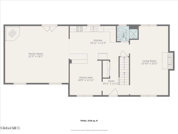 3 Leslie Court, Halfmoon, NY 12065