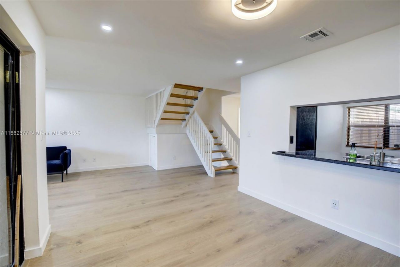 340 SW 97th Ave, Pembroke Pines, FL 33025 Photo