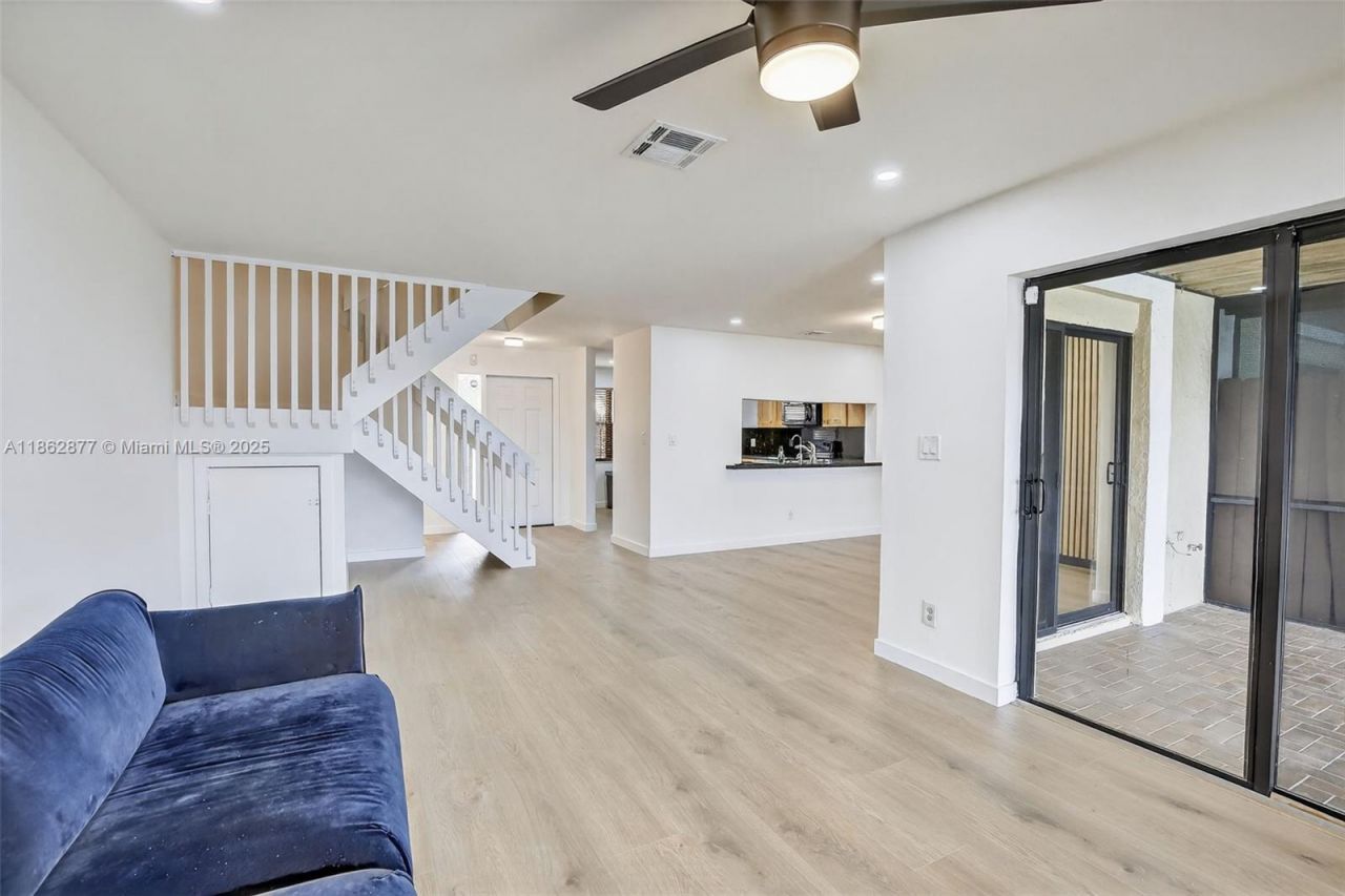 340 SW 97th Ave, Pembroke Pines, FL 33025 Photo