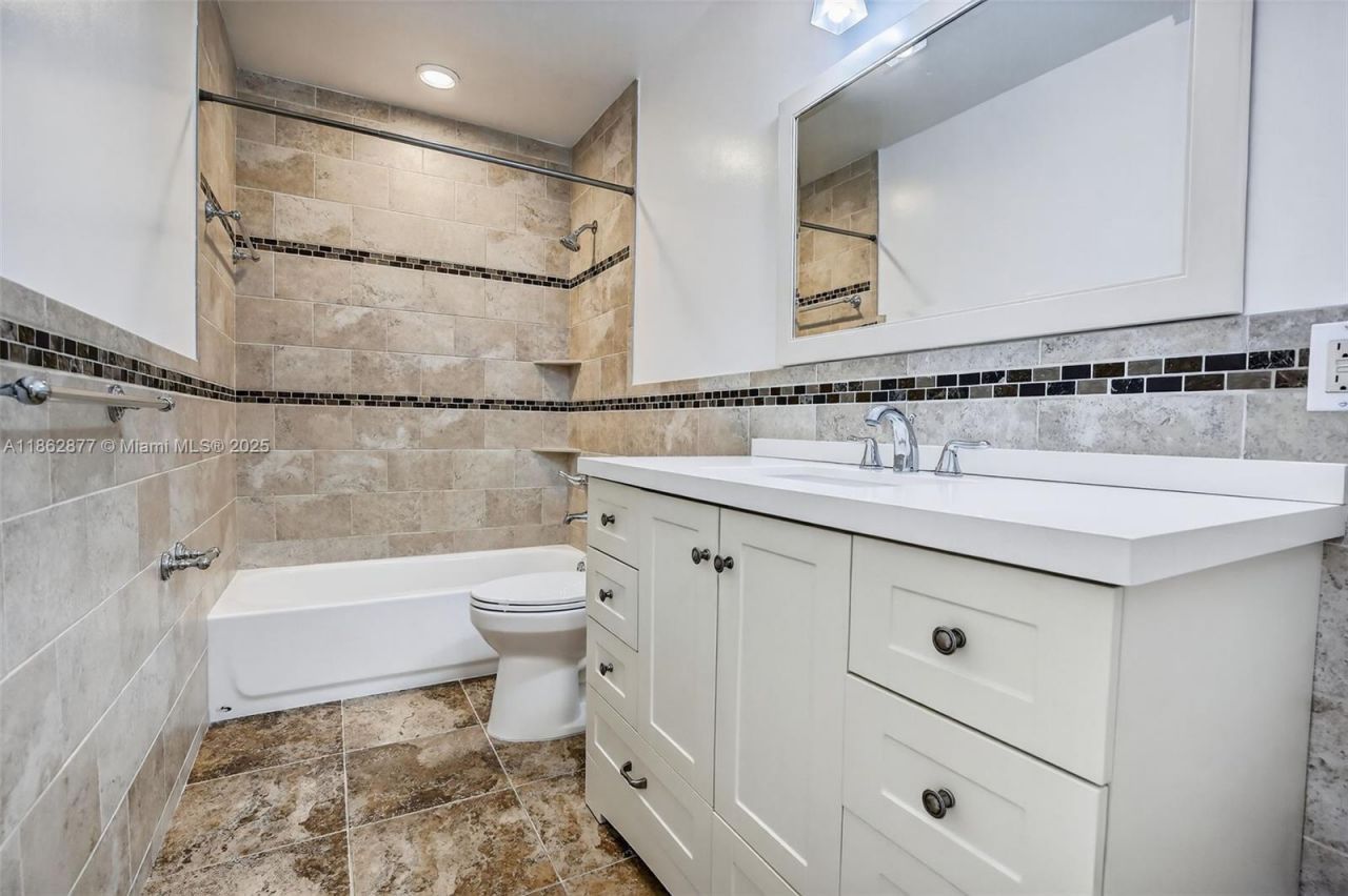 340 SW 97th Ave, Pembroke Pines, FL 33025 Photo