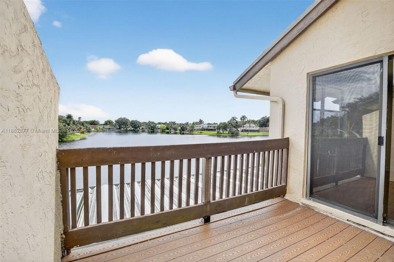 340 SW 97th Ave, Pembroke Pines, FL 33025 Photo