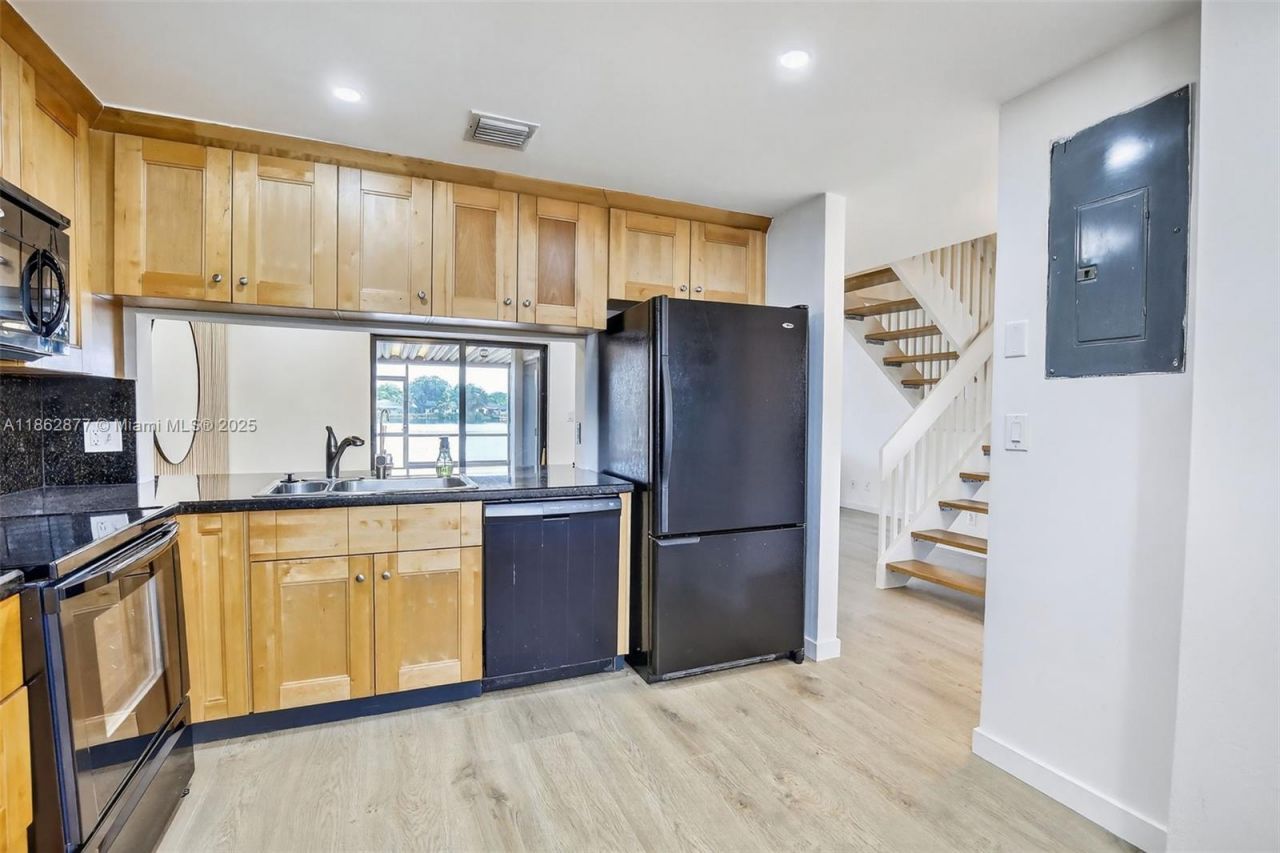 340 SW 97th Ave, Pembroke Pines, FL 33025 Photo