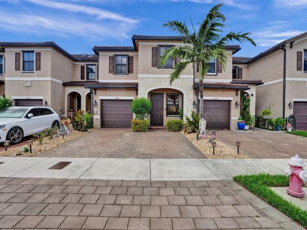 10396 W 34th Lane, Hialeah, FL 33018