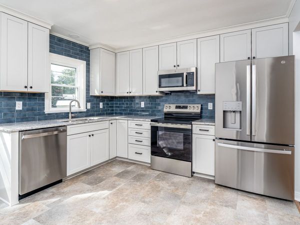 202 Jackson Heights Rd, Columbia, TN 38401