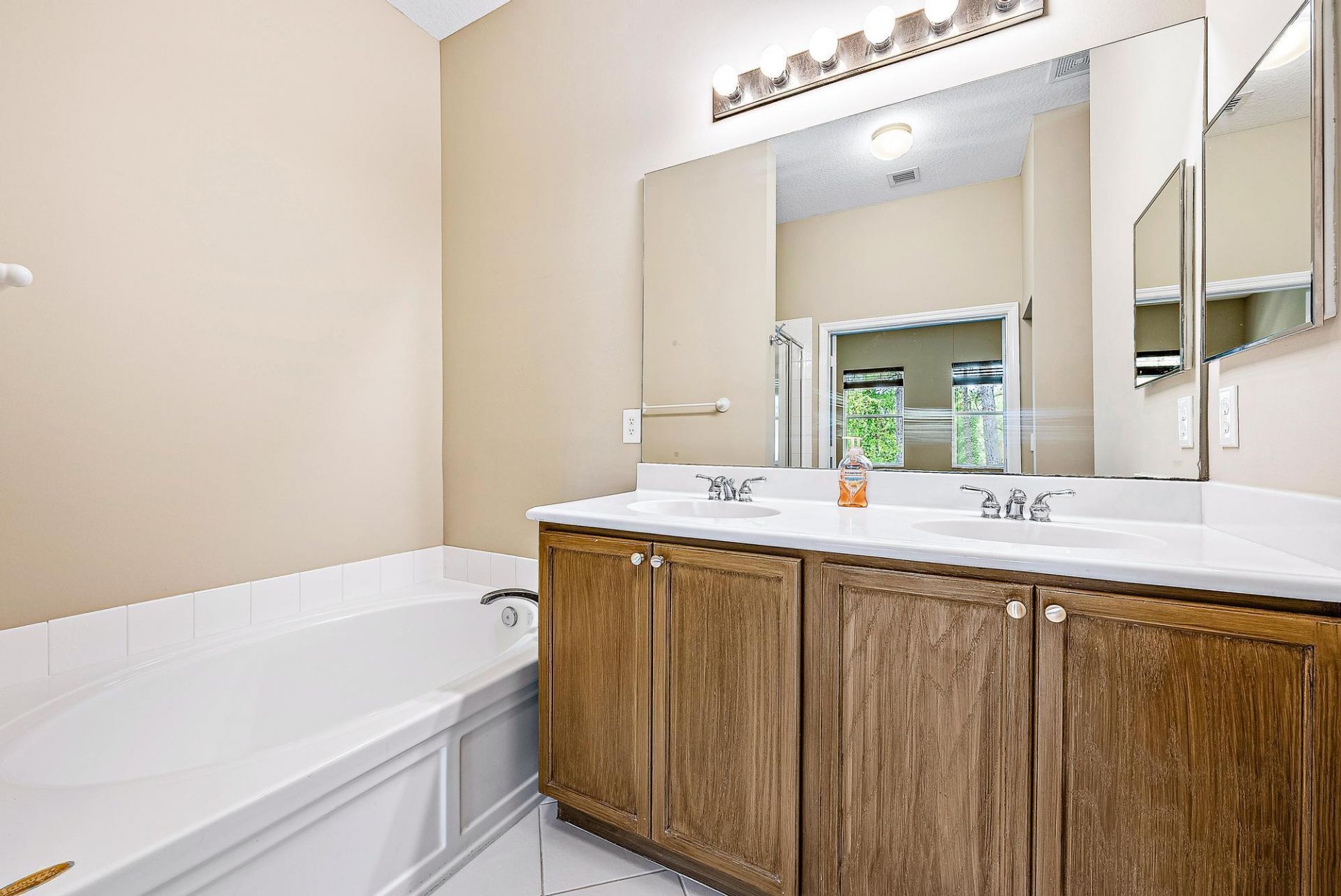 4981 Bonsai 105 Circle, Unit 105, Palm Beach Gardens, FL 33418 Photo