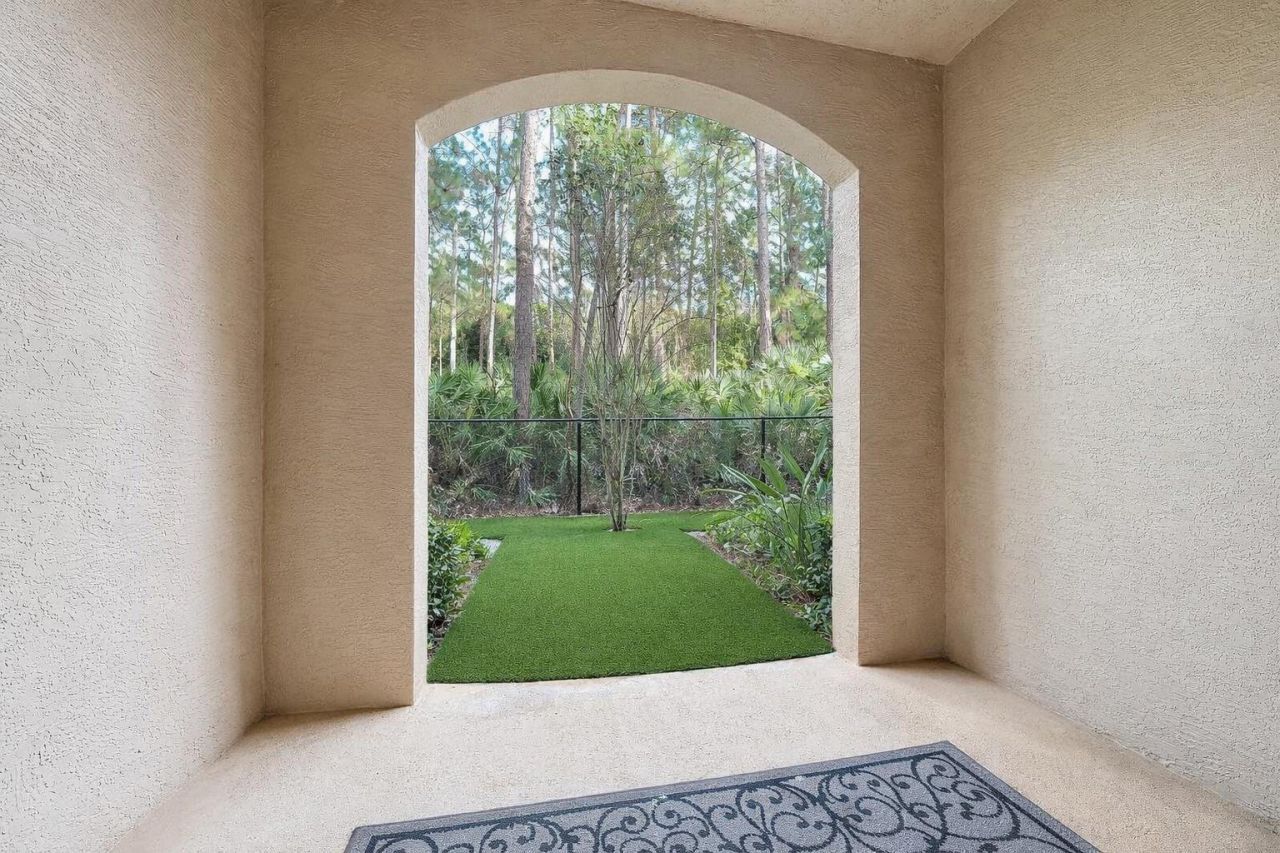 4981 Bonsai 105 Circle, Unit 105, Palm Beach Gardens, FL 33418 Photo