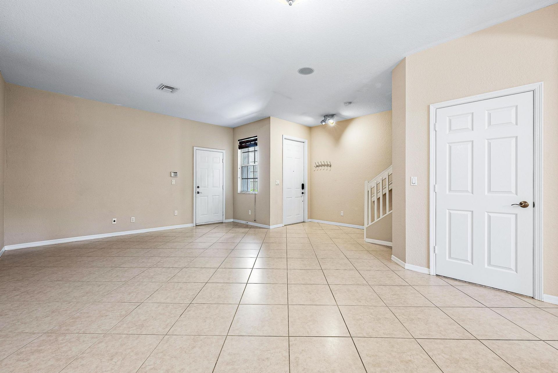 4981 Bonsai 105 Circle, Unit 105, Palm Beach Gardens, FL 33418 Photo