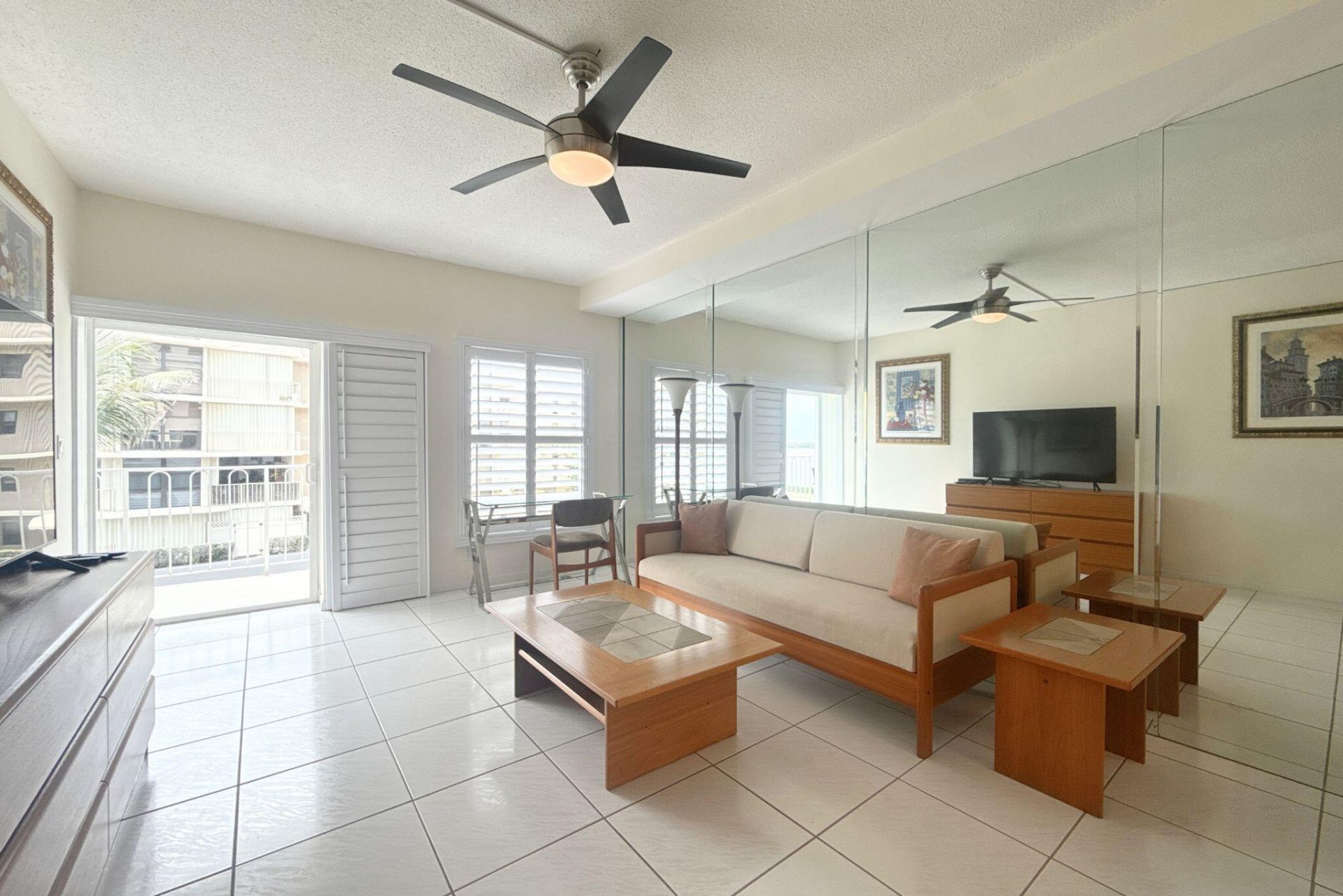 3230 S Ocean Boulevard, Unit B-203, Palm Beach, FL 33480 Photo