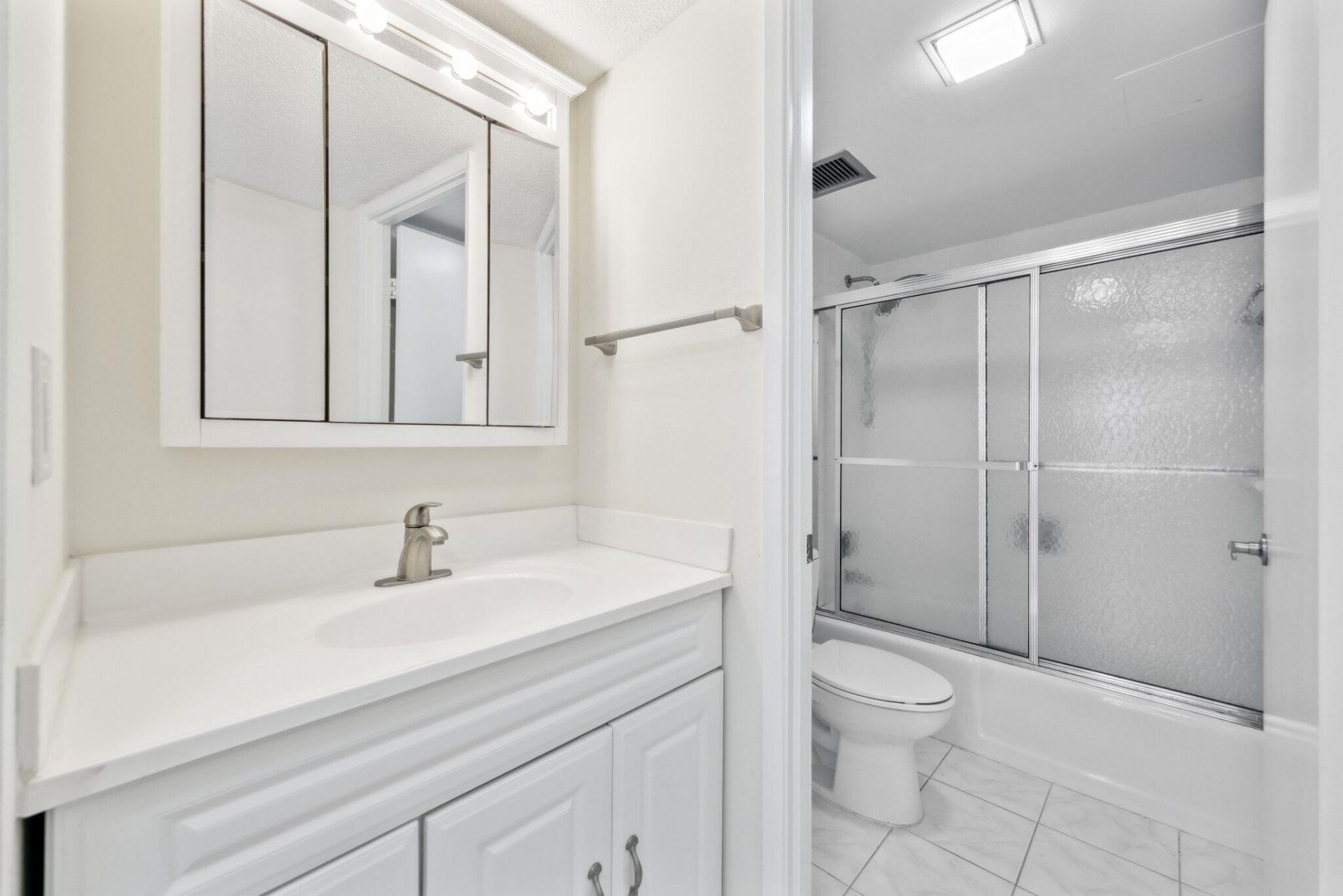 3230 S Ocean Boulevard, Unit B-203, Palm Beach, FL 33480 Photo