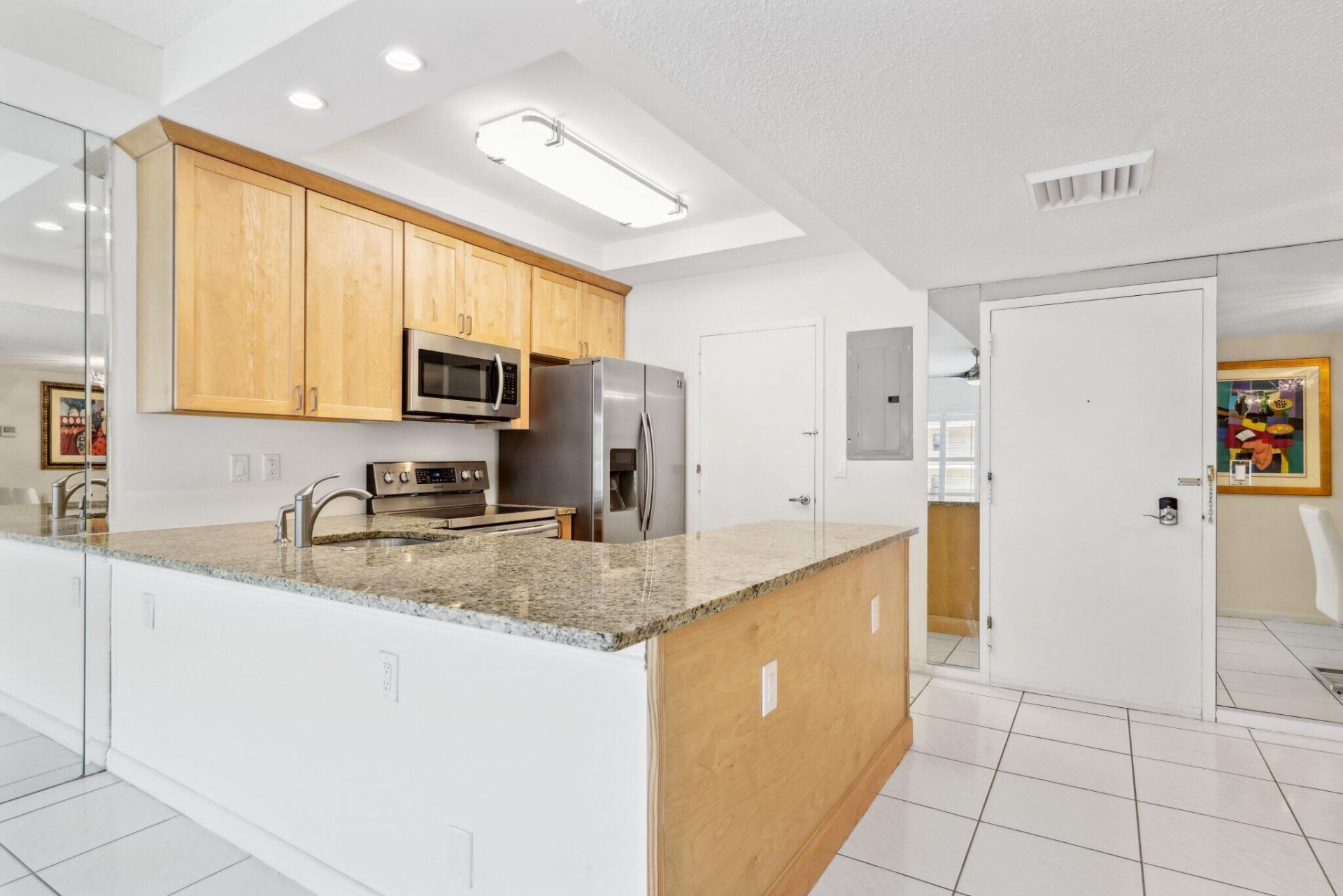 3230 S Ocean Boulevard, Unit B-203, Palm Beach, FL 33480 Photo