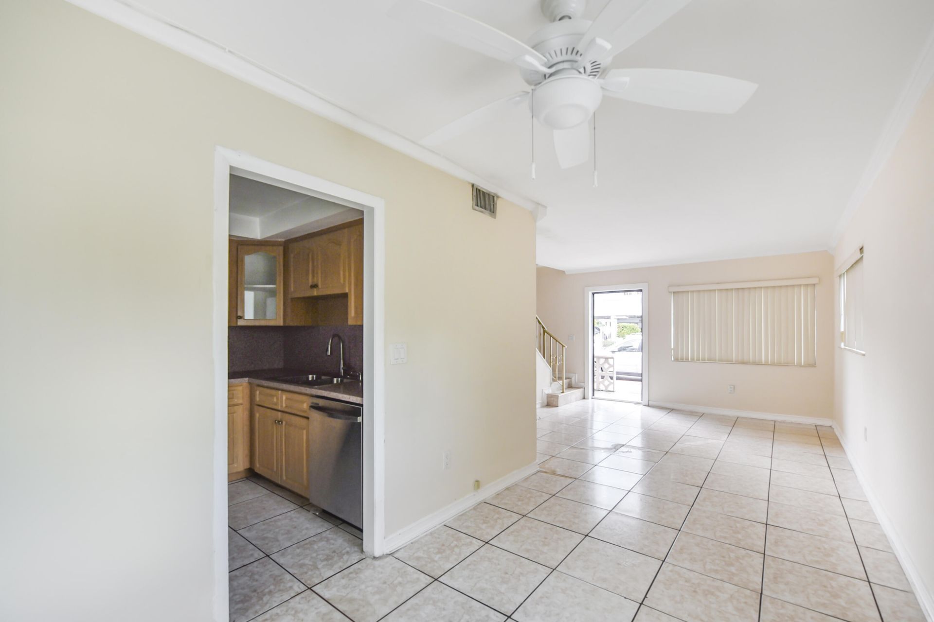 300 80th Street, Unit 300, Miami Beach, FL 33141 Photo