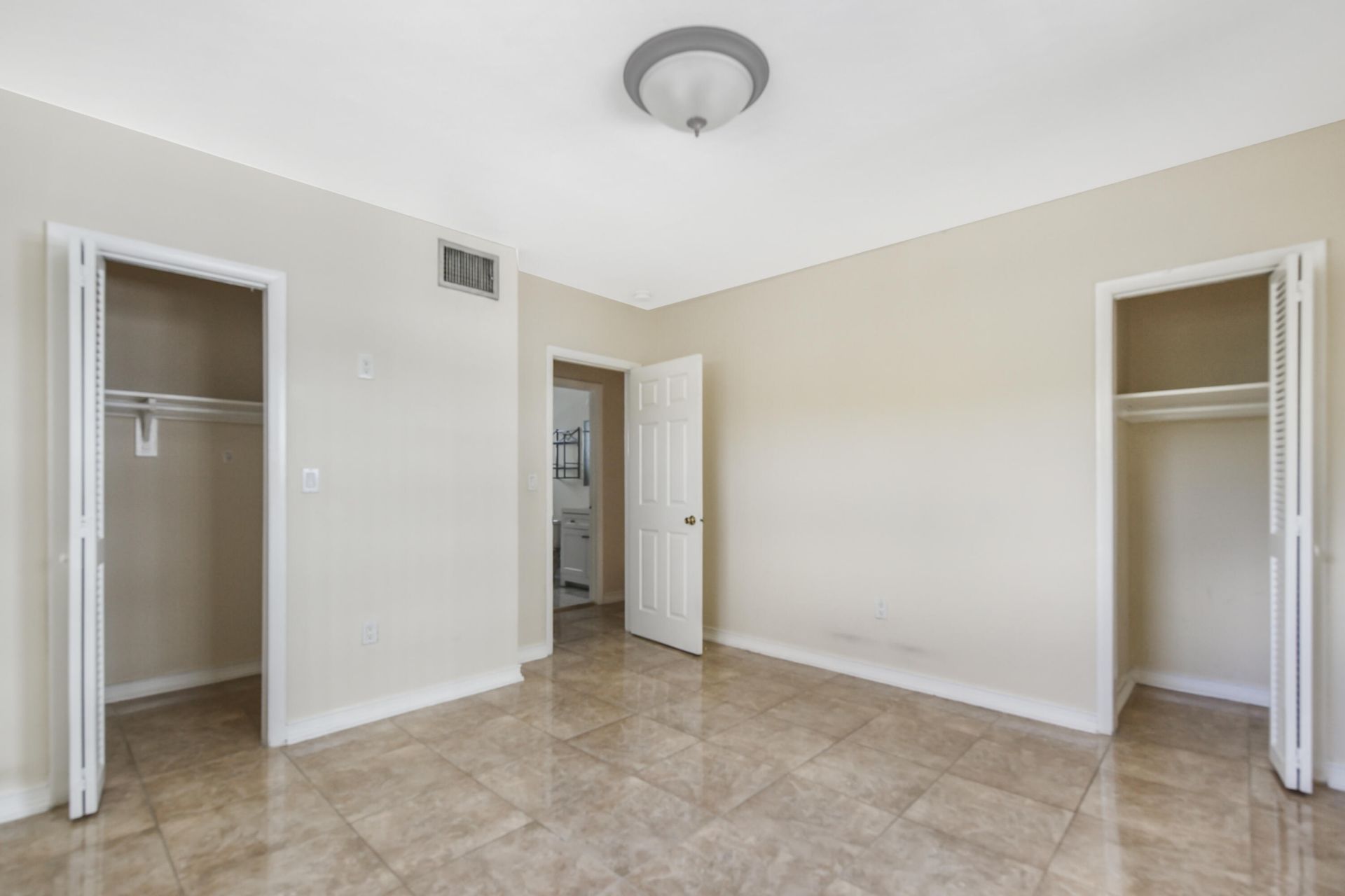 300 80th Street, Unit 300, Miami Beach, FL 33141 Photo
