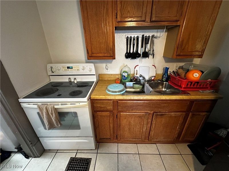 707 W 20th Street, Lorain, OH 44052 Photo 26
