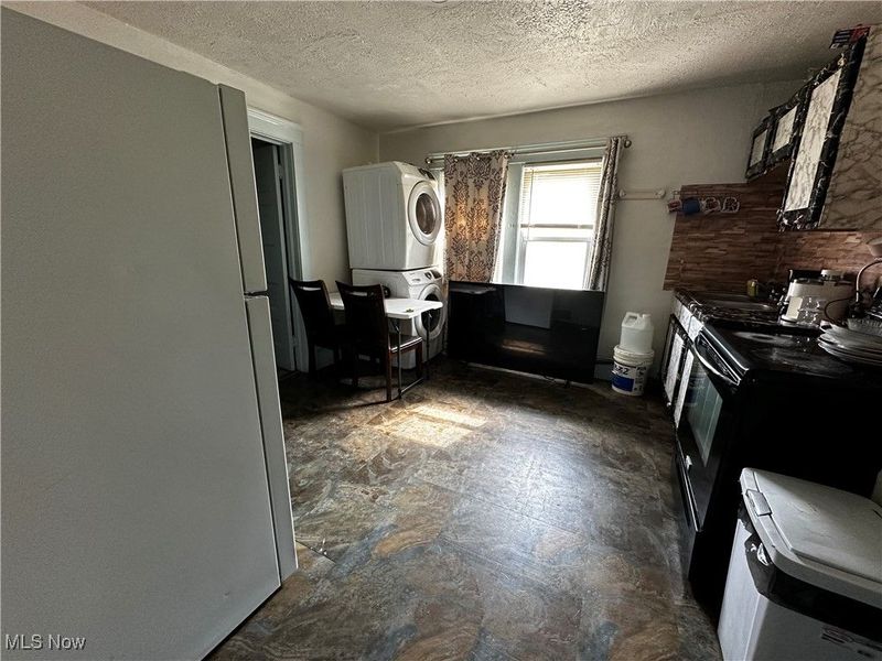 707 W 20th Street, Lorain, OH 44052 Photo 7