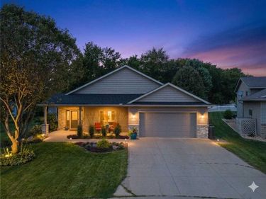 255 Golden Bear Lane, Zumbrota, MN 55992