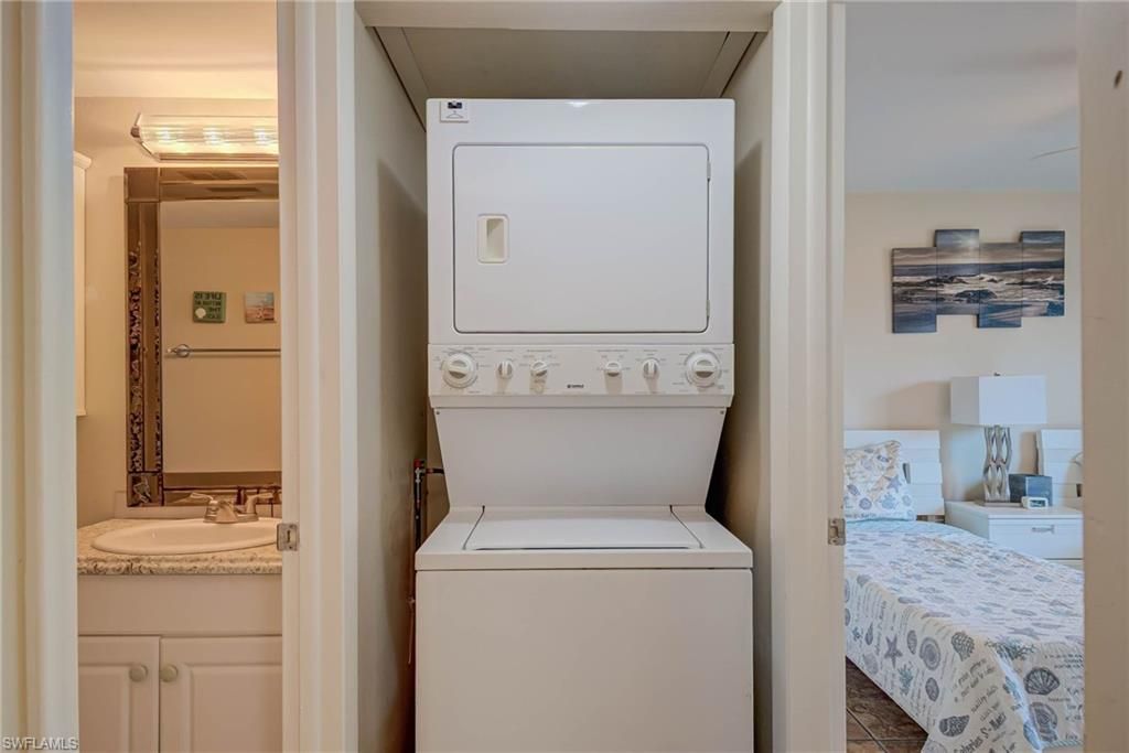 5445 Peppertree Dr, Unit 9, Fort Myers, FL 33908 Photo