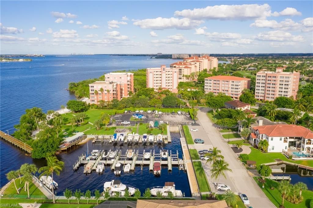 5445 Peppertree Dr, Unit 9, Fort Myers, FL 33908 Photo