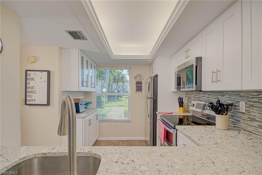 5445 Peppertree Dr, Unit 9, Fort Myers, FL 33908 Photo