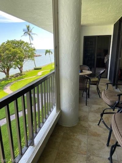 2305 Gulf Shore Blvd N, Unit 313, Naples, FL 34103 Photo