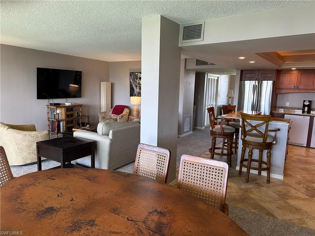 2305 Gulf Shore Blvd N, Unit 313, Naples, FL 34103 Photo