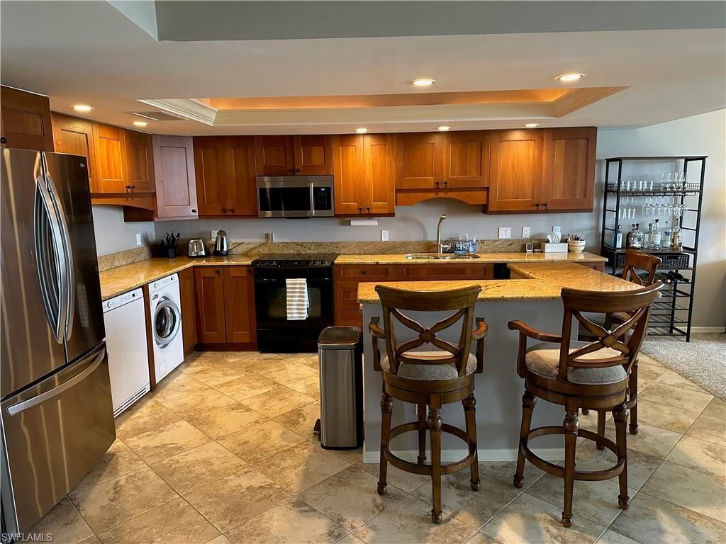 2305 Gulf Shore Blvd N, Unit 313, Naples, FL 34103 Photo