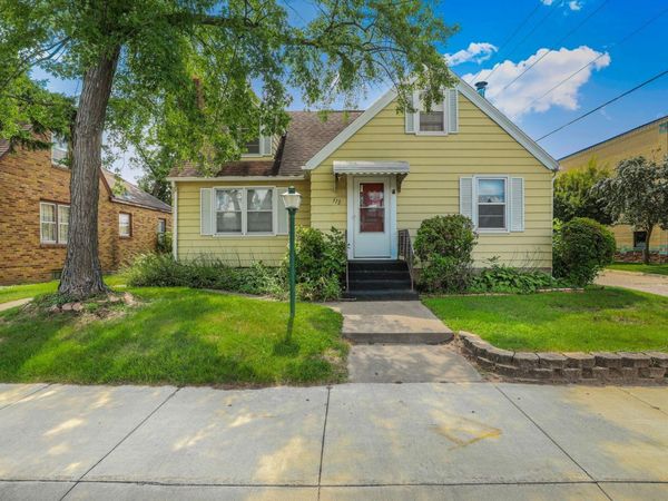 312 E Broadway, Little Falls, MN 56345