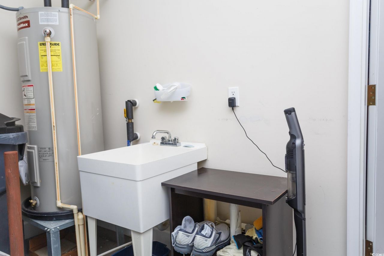 301 River Rock Ln. Photo 18